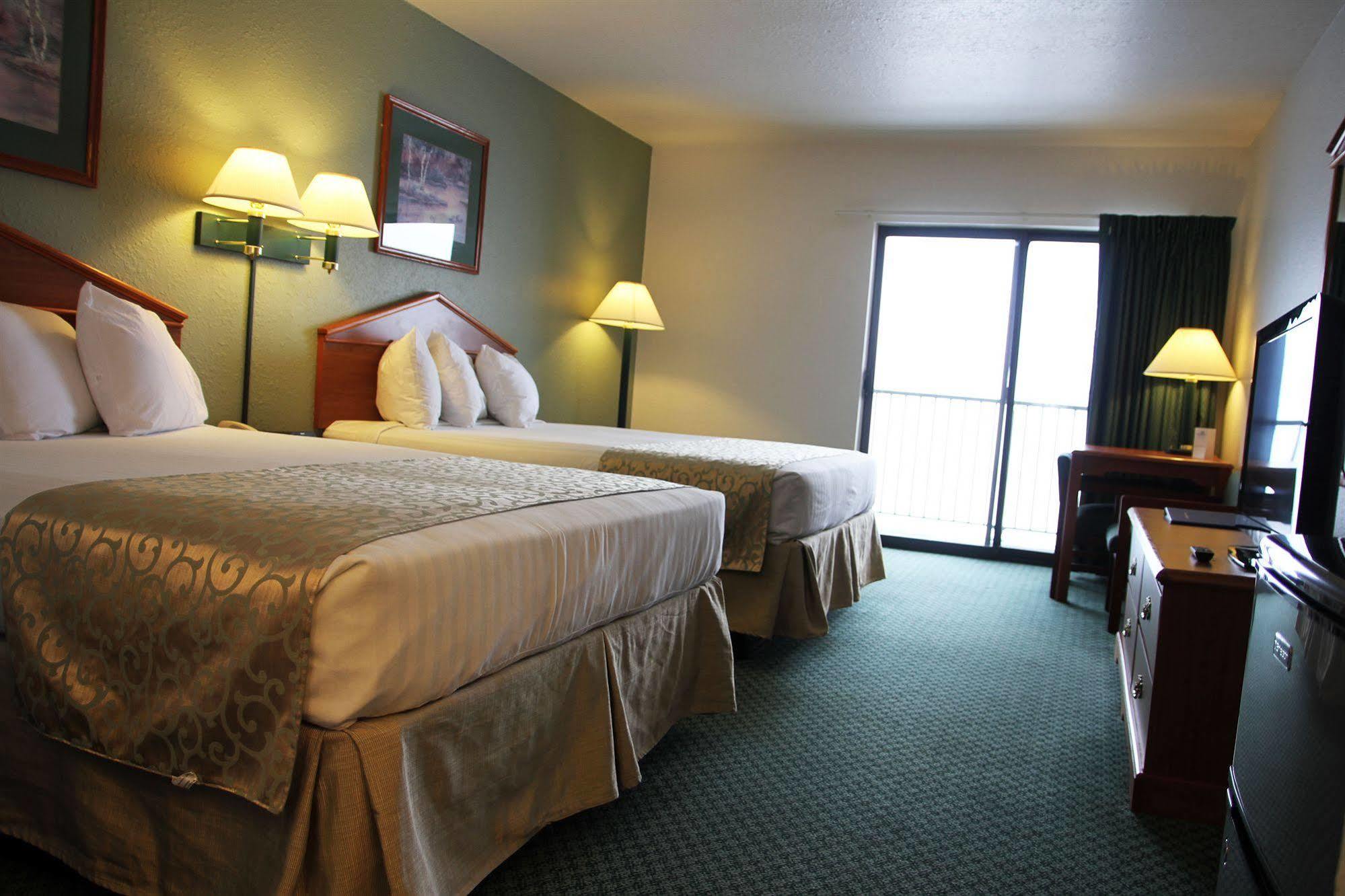 Beachfront Hotel Houghton Lake Exterior foto