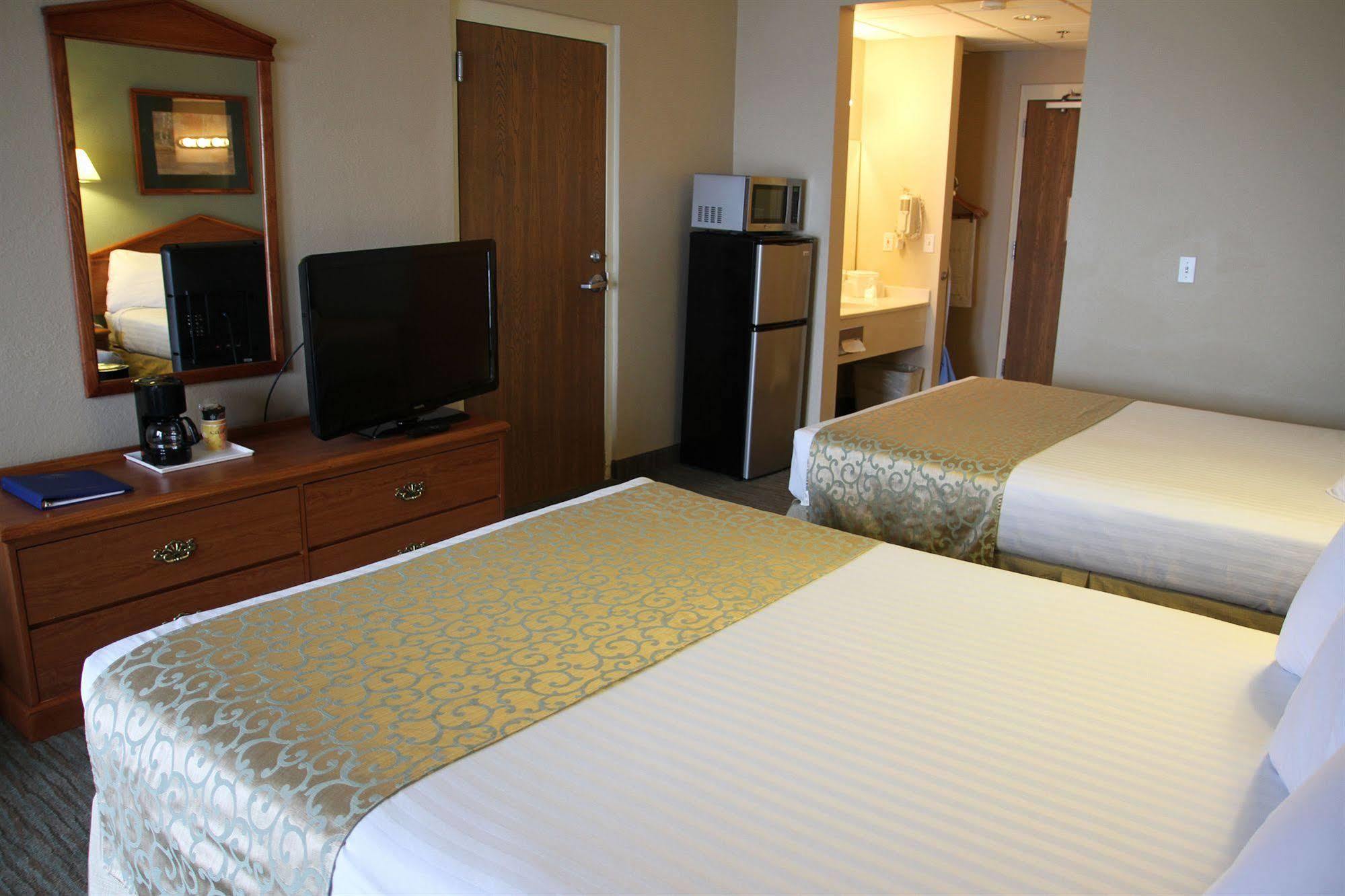 Beachfront Hotel Houghton Lake Exterior foto