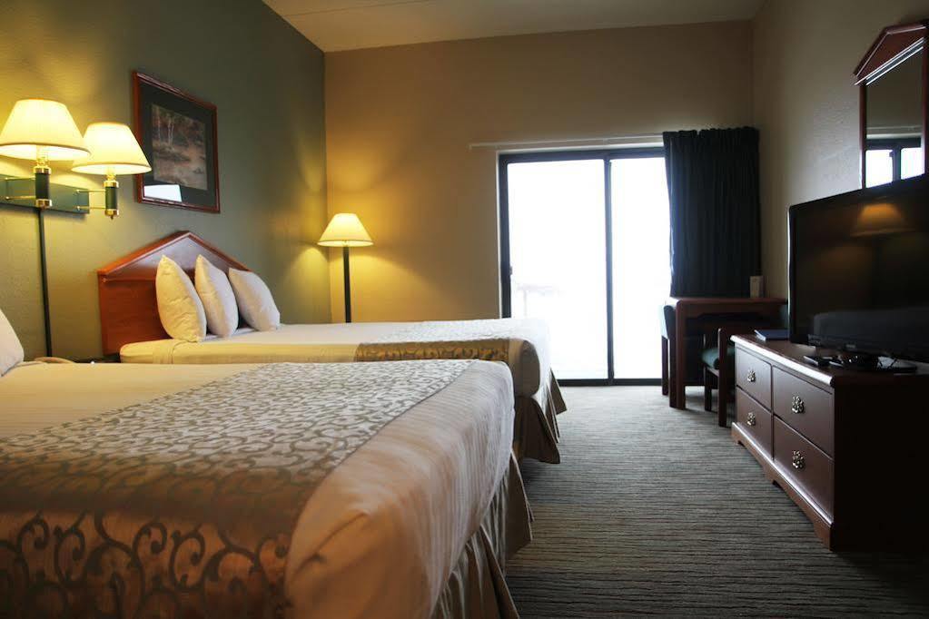 Beachfront Hotel Houghton Lake Exterior foto
